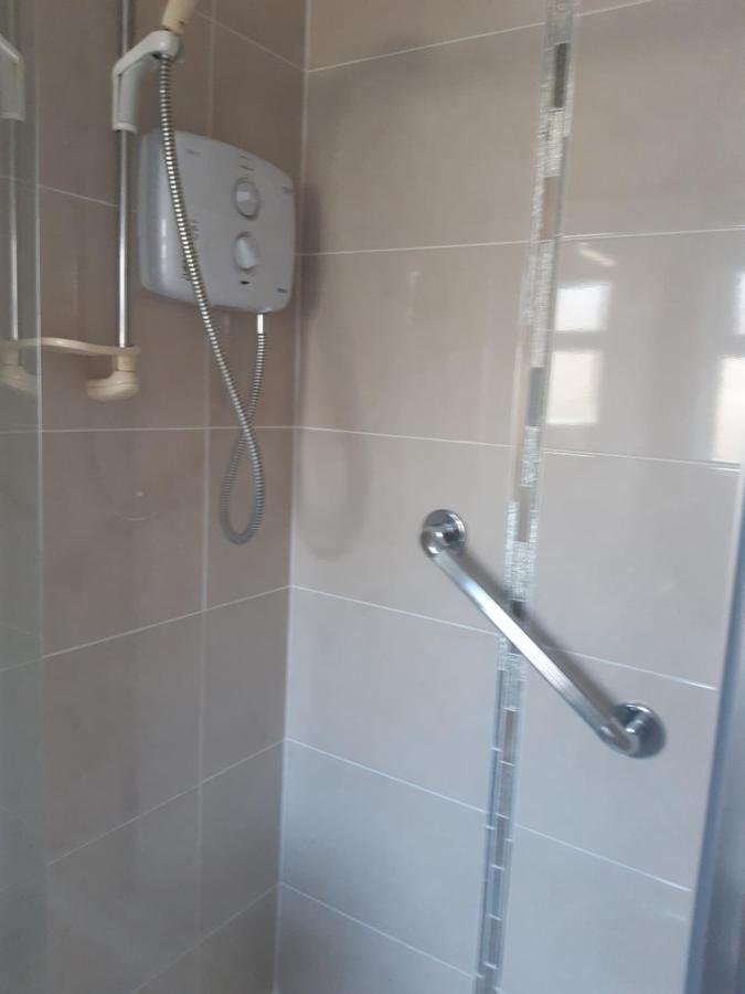 Green Acres Guesthouse- Accommodation Only Lower Coolcorcoran Εξωτερικό φωτογραφία